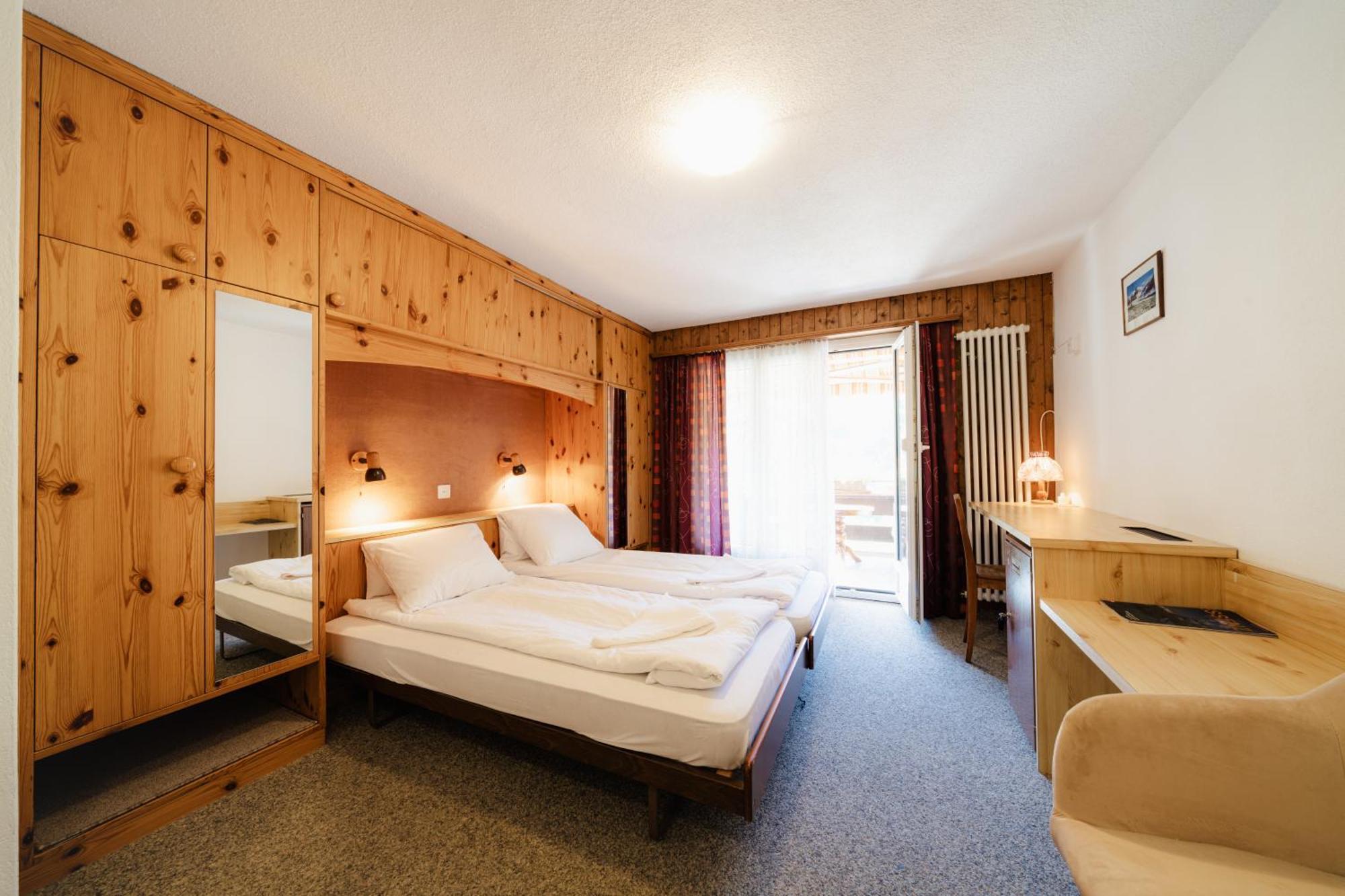 Hotel Old Jnn クロスタース エクステリア 写真