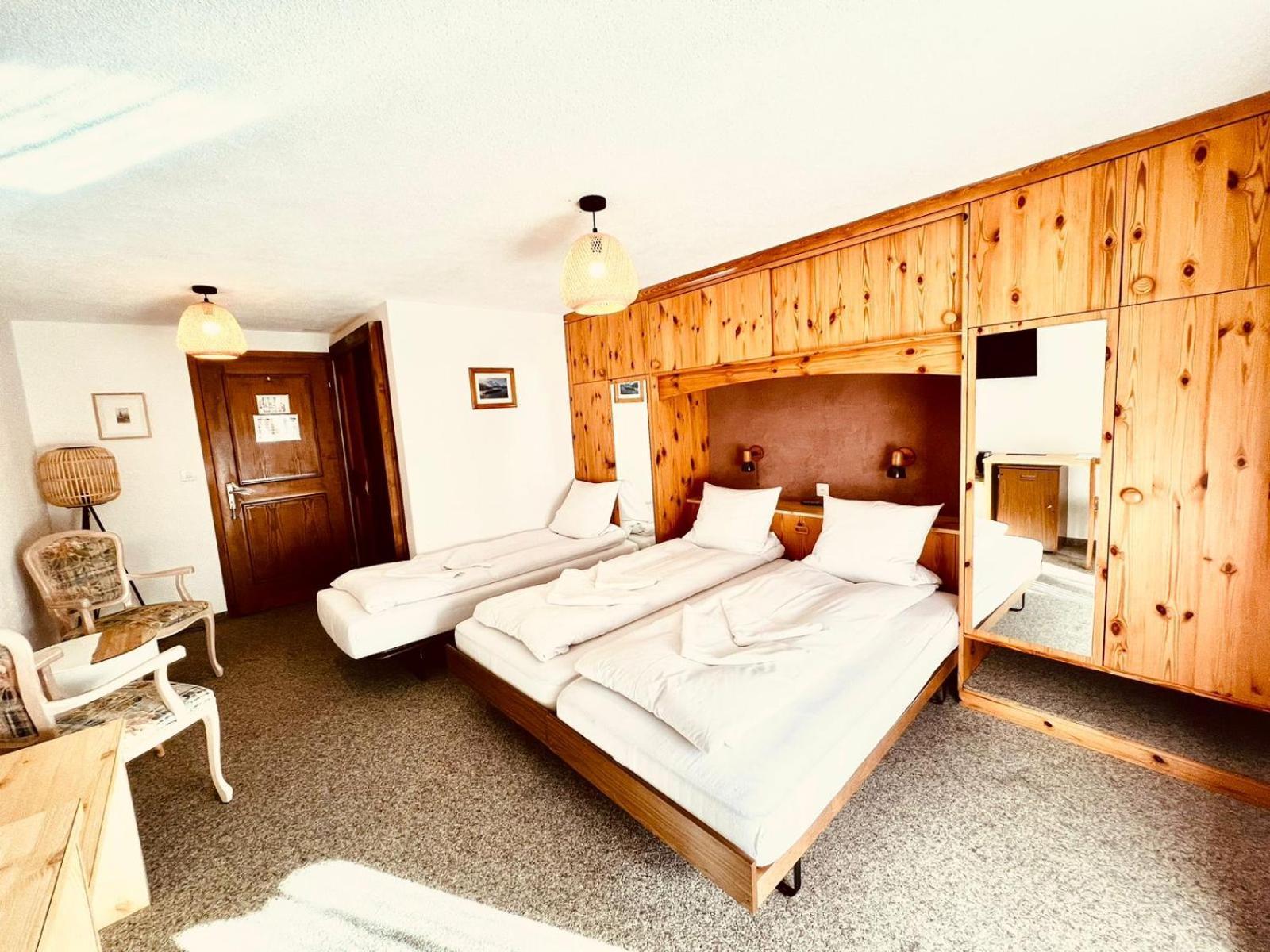 Hotel Old Jnn クロスタース エクステリア 写真